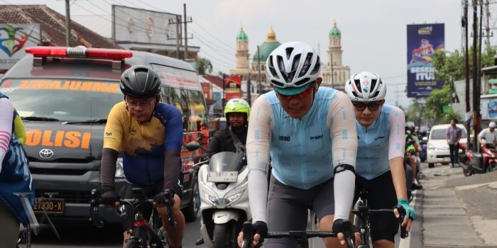 Tempuh 113 Km, Kapolda Jatim Pastikan Kesiapan Pengamanan Rute Tour de Panderman 2024 Dengan Bersepeda*