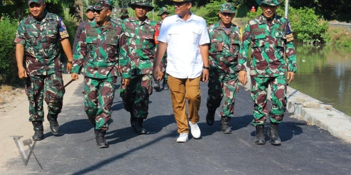Kunjungan Kerja Danrem 084/BJ Menyapa Warga dan Meninjau Progres TMMD ke-120 di Desa Penambangan