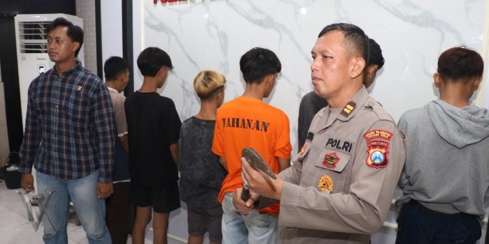 Tim Gabungan Polres Tanjung Perak Amankan 6 Remaja Anggota Gangster Team Error Surabaya (TES)