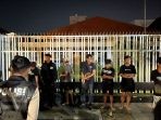 12 Remaja di Surabaya Diamankan Saat Pesta Miras