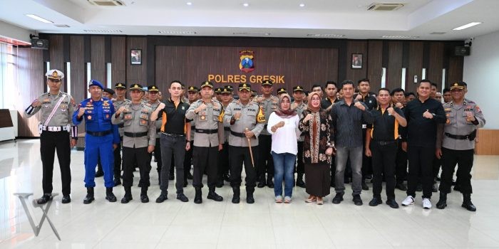 Kapolres Gresik AKBP Arief Kurniawan Kukuhkan Komite Olahraga Polri di Mapolres Gresik