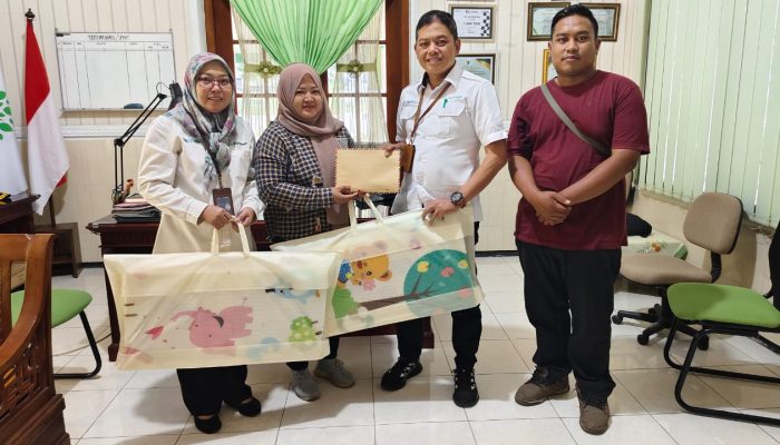 PT Bumi Suksesindo Salurkan CSR untuk TK Tunas Rimba Binaan Perum Perhutani Bondowoso