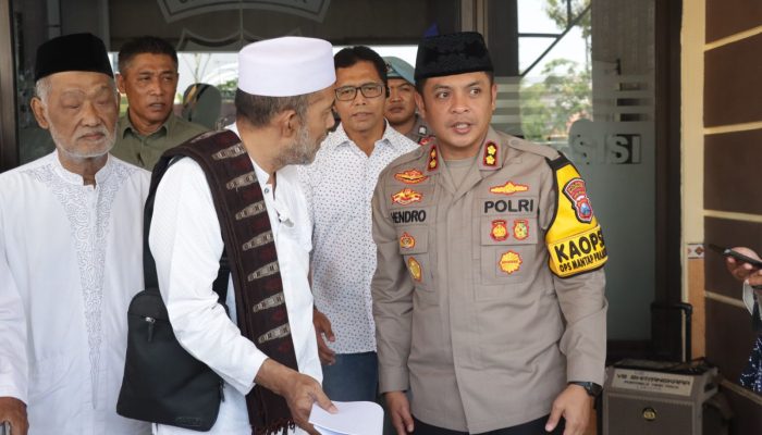 Beri Dukungan Kepolisian Ciptakan Pilkada Damai Sejumlah Ulama Datangi Polres Sampang