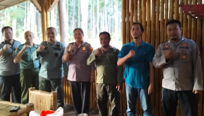 Perhutani Bondowoso Tingkatkan Kewaspadaan Jelang Pilkada, Sinergi dengan Polsek Arjasa Antisipasi Gangguan Keamanan Hutan