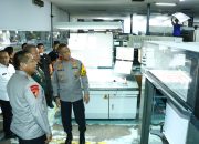 Pastikan Kesiapan Surat Suara.Kapolres Gresik Dampingi Forkopimda Provinsi Jatim ke PT. Temprina
