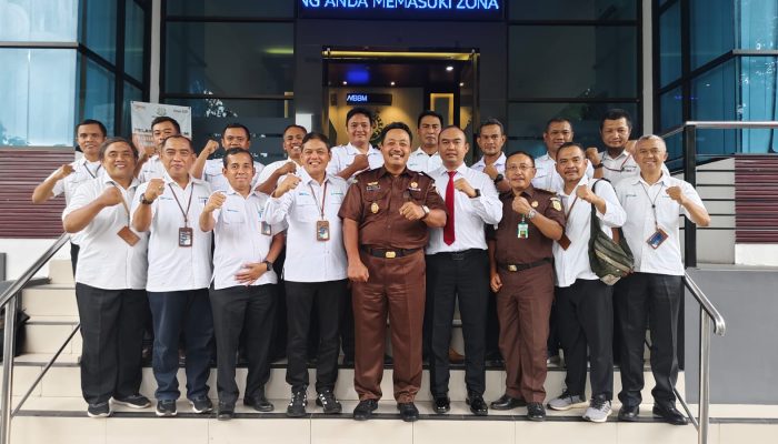 Perhutani Bondowoso dan Kejari Bondowoso Teken MoU Bidang Datun untuk Optimalkan Pengelolaan Hutan