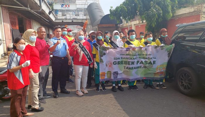 SDN Rangkah 1 Surabaya Gelar Grebeg Pasar Tambak Rejo, Wujudkan Kepedulian Lingkungan
