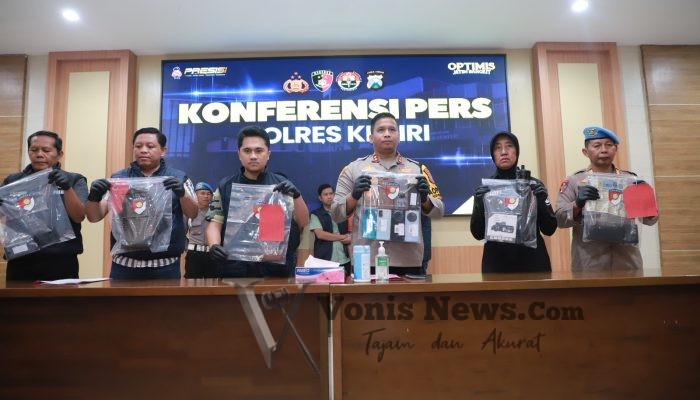 Kurang Dari 24 Jam, Polres Kediri Tangkap Pelaku Pembunuhan Satu Keluarga Di Ngancar