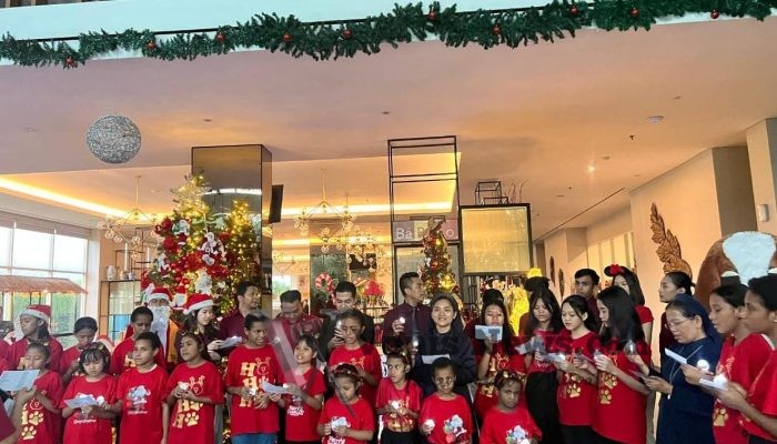 Swiss-Belinn Airport Surabaya Sambut Musim Liburan dengan Christmas Lighting Bersama Panti Asuhan St. Beatrix