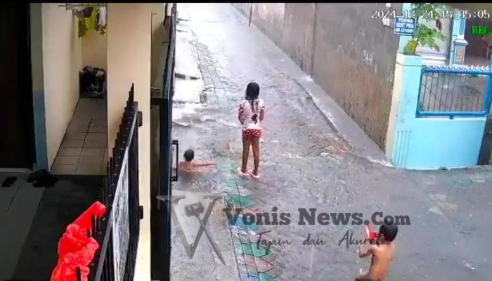 Anak 3,5 Tahun Tenggelam di Gorong-Gorong Surabaya, Tim Gabungan Lakukan Pencarian