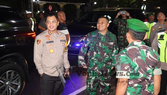 Operasi Lilin Semeru 2024: Polres Sampang Bersama TNI Gelar Patroli Skala Besar di Malam Natal