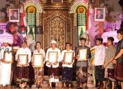 Puluhan Seniman Ubud Terima Penghargaan Bergengsi “Natya Sani” pada Momen Natal 2024