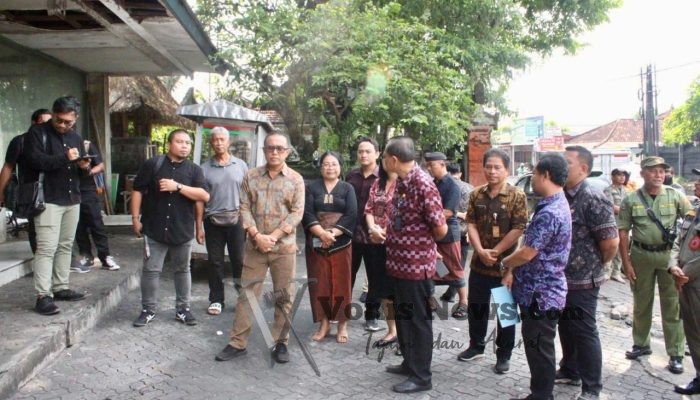 Bangunan Ex Bank Komersil Akan Jadi Kantor Camat Dentim, Walikota Denpasar Tinjau Lokasi