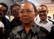 Polemik Pulau Serangan, Wayan Koster Ingatkan PT BTID untuk Patuhi Aturan