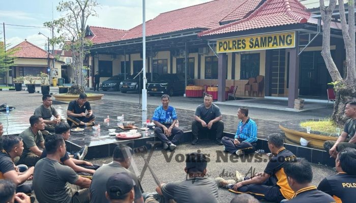 Perkuat Sinergi, TNI-Polri di Sampang Gelar Olahraga Bersama