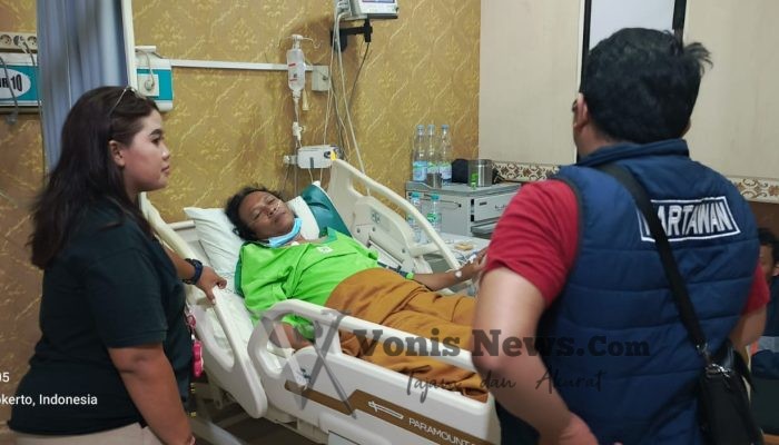 Vanguard Peduli: Jenguk Ketua AWS di RS Soewandi, Beri Dukungan Moral