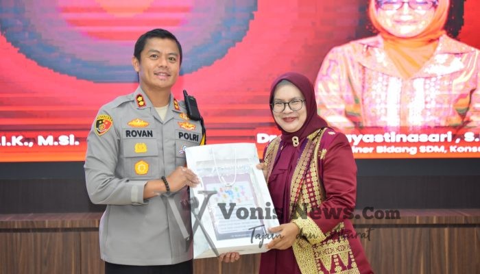 Polres Gresik Gelar Coaching Clinic: Tingkatkan Kepercayaan Publik Lewat Pelayanan Prima