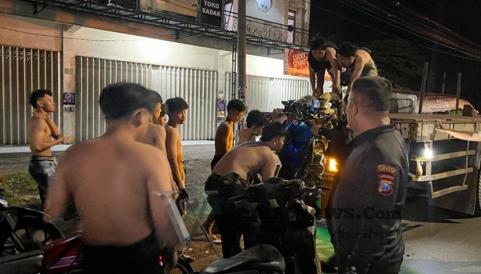 Polres Gresik Bubarkan Balap Liar, 54 Pemuda dan 33 Motor Diamankan