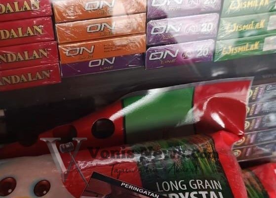 Toko Kelontong Novia di Jenggolo Gedangan Sidoarjo Nekat Jual Rokok Ilegal, Aparat Diduga Tutup Mata?