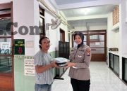 Satlantas Polres Gresik Berbagi Takjil di Bulan Ramadan, Wujud Kepedulian kepada Masyarakat
