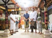 De Gadjah Melayat Tokoh Senior Bali I Wayan Tang, Wujud Penghormatan Terakhir