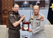 Kapolda Jatim Terima Kunjungan Kajati Perkuat Sinergitas Antar Lembaga Penegak Hukum