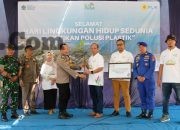 Peringati Hari Lingkungan Hidup Sedunia, PT PLN (Persero) UIP JBTB serah terima bantuan TJSL dan Penanaman Mangrove di Pesisir Lamongan