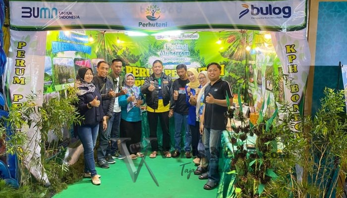 Perhutani Bondowoso Meriahkan Festival Muharam 2025, Plt ADM Jombang Kunjungi Stand Unggulan