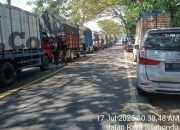 Atasi Kemacetan di Pelabuhan Ketapang, Satlantas Polresta Banyuwangi Alihkan Truk Logistik ke Dermaga Alternatif dan Siapkan Buffer Zone