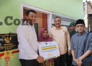 Bupati Subandi Serahkan Kunci Renovasi RTLH, Bukti Gotong Royong Wujudkan Kesejahteraan Warga Sidoarjo