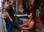 Gubernur Bali Selalu Kunjungi Warga Korban Banjir, Wayan Koster Dampingi Hingga Tengah Malam