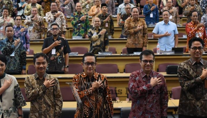 Pemkab Sidoarjo Masuk Top 5 Nasional, Raih GM-DTGI Award 2025 dari UGM