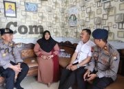 Jelang HUT ke-80 Brimob, Polres Gresik Bangun Kebersamaan Lewat Anjangsana ke Purnawirawan