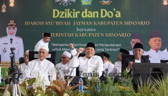 Bupati Sidoarjo bersama Ribuan Warga Berdoa Bersama untuk Bangsa
