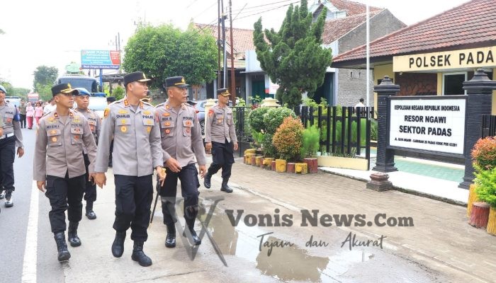 Kapolres Ngawi Tinjau Polsek Padas, Pastikan Pelayanan dan Kesiapsiagaan Personel