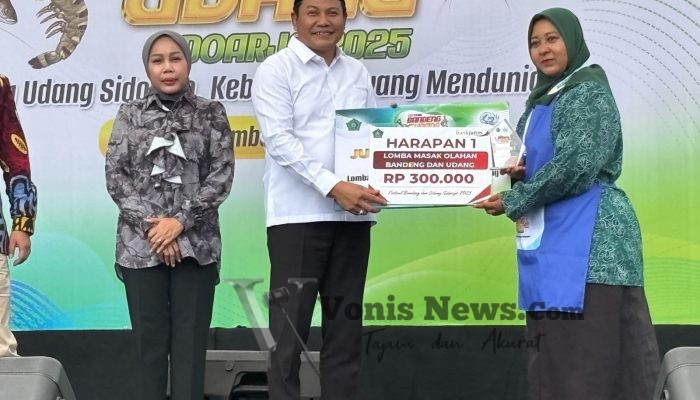 Bupati Sidoarjo Tutup Festival Bandeng dan Udang 2025, Dorong UMKM Perikanan Mendunia