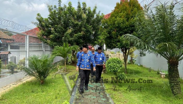 Jelang Nataru, Kalapas Batang Pimpin Patroli Keamanan dan Ketertiban di Lingkungan Lapas