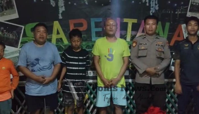 Polres Gresik Selamatkan Empat Wisatawan Sidoarjo yang Tersesat di Hutan Pulau Bawean