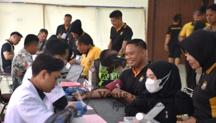 Tak Hanya Jaga Kamtibmas, Polres Gresik Turun Tangan Donor Darah Bantu Penuhi Stok Darah PMI