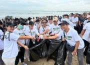 Gerakan Indonesia Asri di Pantai Jimbaran, Kantah Badung Gandeng Menteri Lingkungan Hidup Gelar Aksi Bersih Lingkungan