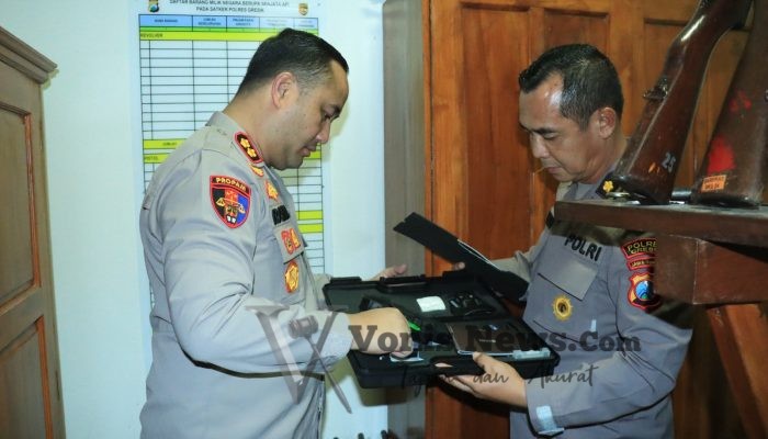 Jelang Lebaran 2026, Polres Gresik Sidak Senjata Api Personel untuk Pastikan Kesiapan Pengamanan Mudik