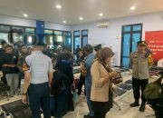 60 Penumpang Bawean Terlantar Semalaman, Polres Gresik dan Pelindo Hadir Beri Solusi dan Kepastian