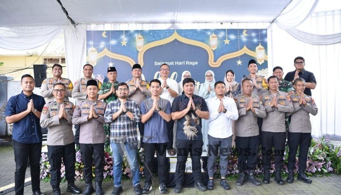 Kapolres Gresik Hadiri Halal Bihalal Bersama Forkopimda di Kediaman Bupati, Perkuat Soliditas Lintas Sektor