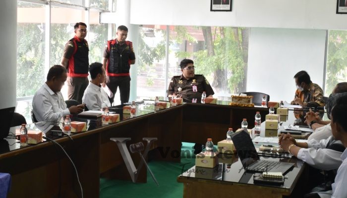 Kejari Tanjung Perak Geledah Kantor PD Pasar Surya, Sita Ratusan Dokumen Terkait Dugaan Korupsi Sewa Lahan