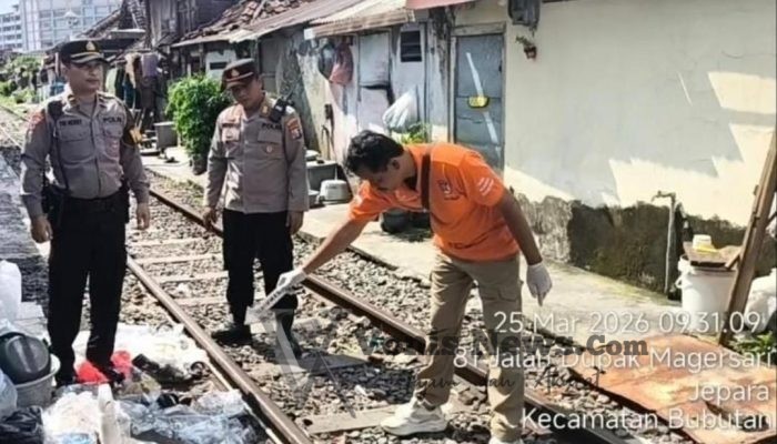 Asyik Pilah Botol Bekas, Pria dengan Gangguan Pendengaran Terseret Kereta Api di Surabaya