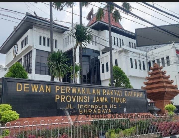 4f4c4b62e5adc71695970eacaf412f5d0755b0357543c9f19d75c01e0e76afd9.0