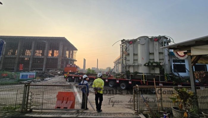 Sokong Kelistrikan Jantung Jawa Timur, 6 Unit IBT GISTET 500 kV Waru Tiba di Pelabuhan Mirah, Tanjung Perak