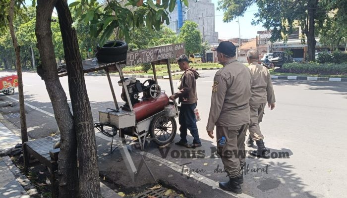 Diduga Tebang Pilih, Penertiban Satpol PP Krembangan dan Insiden Wartawan Tuai Sorotan