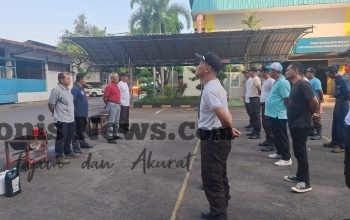 Satuan Pengamanan PT Haleyora Powerindo Tingkatkan Kesiapsiagaan Lewat Refreshment Penanganan Kebakaran di Kompleks PLN Ketintang.