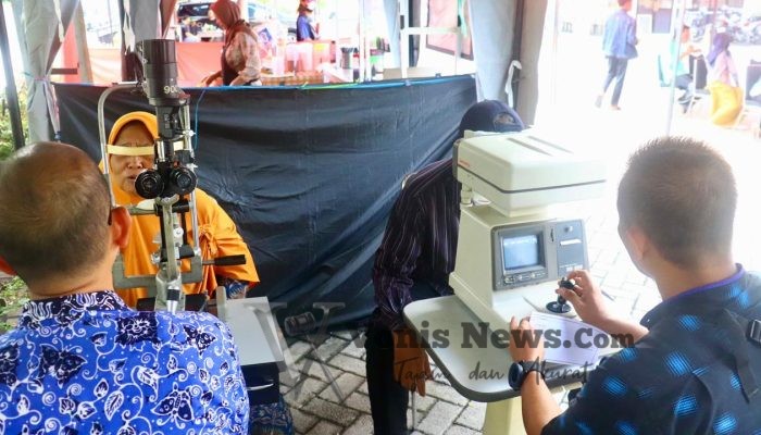 Dafam Pacific Caesar Surabaya Gandeng AWS Meriahkan HJKS 733 dengan Cek Mata Gratis dan Edukasi Pers